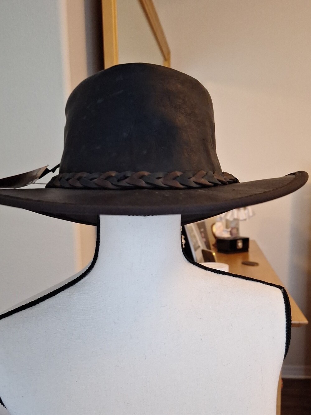 Black Leather Braided Band Western Hat